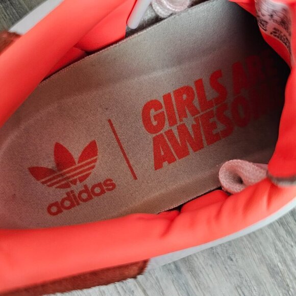 adidas Superstar Girls Are Awesome Collab Limited Edition Urban Style Sneaker - Picture 11 of 15